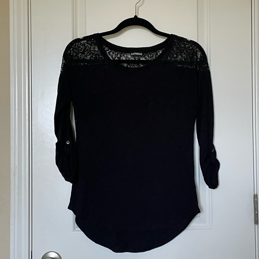 Black 3/4 sleeve shirt with lace accent